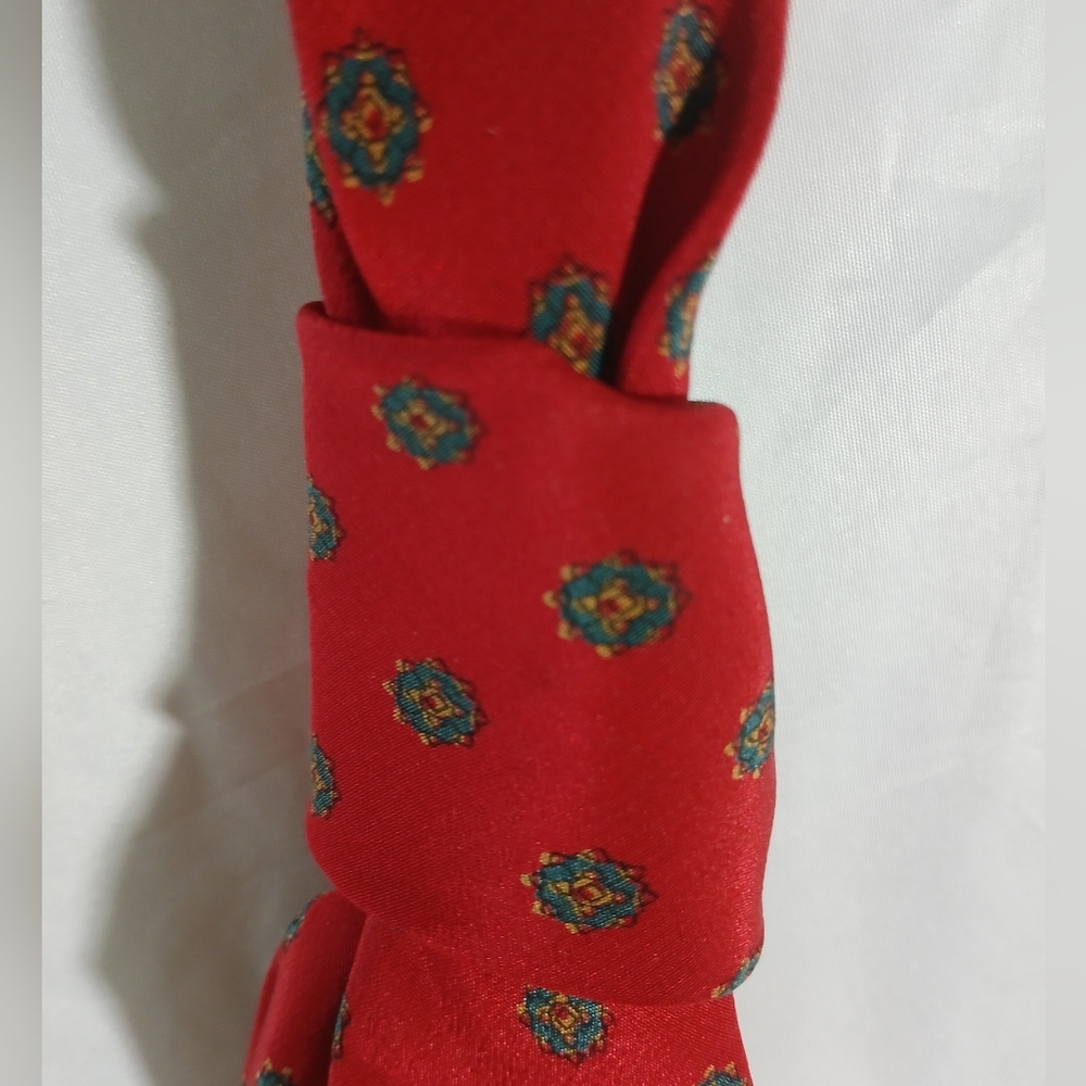 BRUNO FERRARI Neck Tie Mens Silk Red Floral Designer Preppy Made In Italy